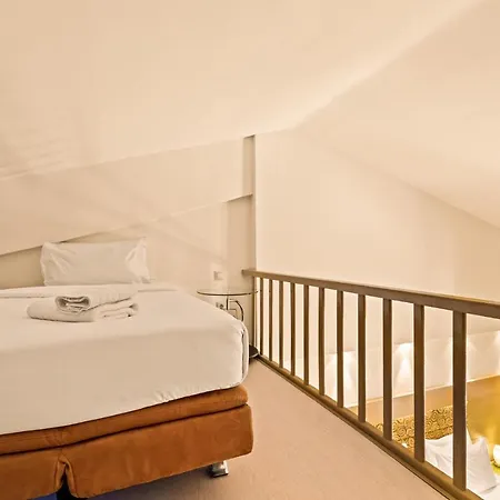 Kalogria Апарт-отель 4*