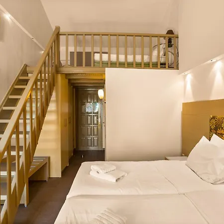 Kalogria Aparthotel Stoúpa