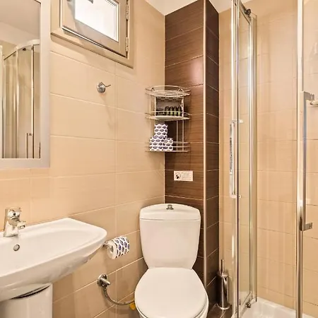 Апарт-отель Kalogria 4*