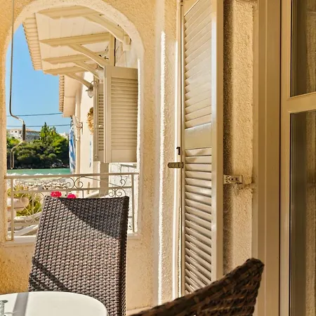 Kalogria Lejlighedshotel