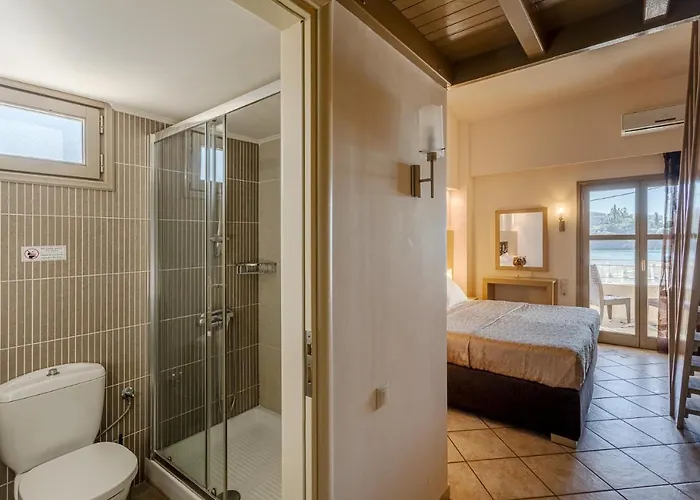 Aparthotel Kalogria 4*