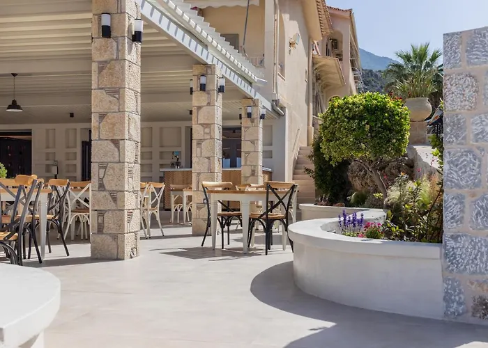 Kalogria Aparthotel Stoúpa