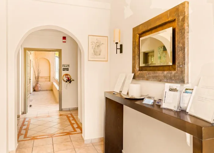 Aparthotel Kalogria 4*