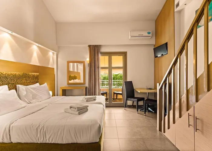 Kalogria Aparthotel 4*